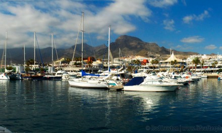 Create a two-shot Elements Photomerge panorama!